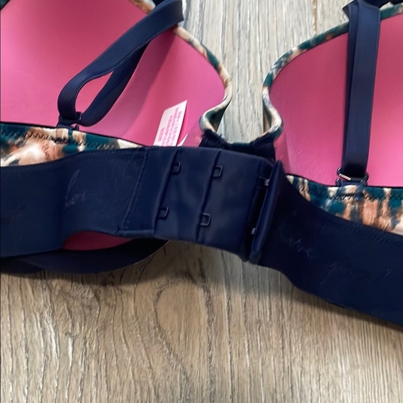 Pink Victoria Secret Tie-Dye Women's Bra - Picture 5 of 9